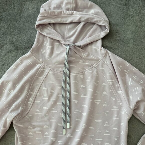 Title Nine Light Pink Hoodie Sweatshirt - Picture 3 of 8